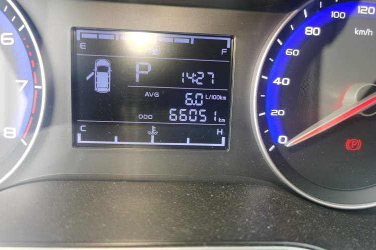 Used Geely Auto Vision 2019 Upgraded Model 1.5L Automatic Luxury Version China V Standard
