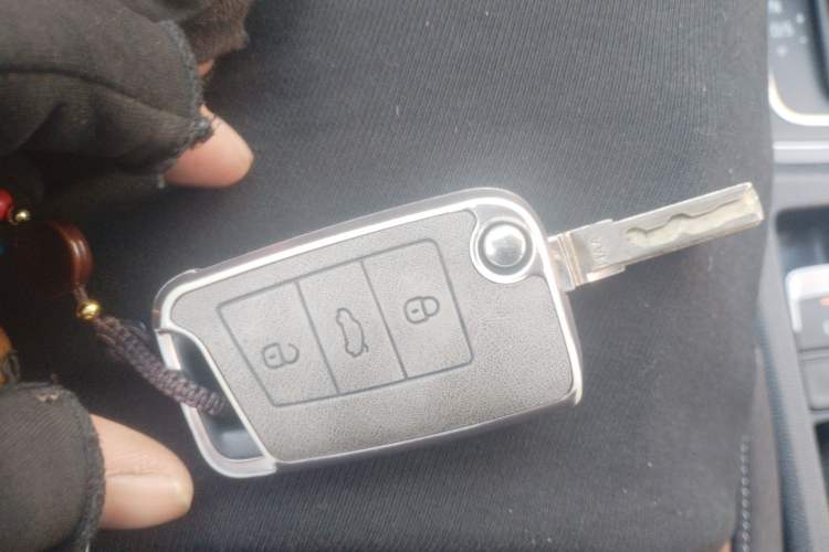 Used Volkswagen Golf 2015 1.6L Automatic Fashion Model