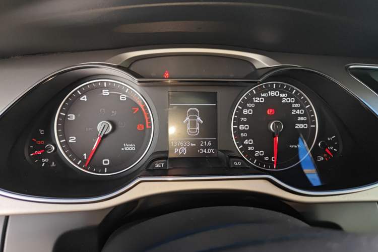 Used Audi A4L 2016 30 TFSI Collector's Edition Automatic Comfort Model Instrument Cluster