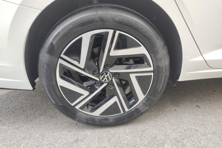 Used Volkswagen Sagitar 2023 300TSI DSG Excellence Edition Exterior 5