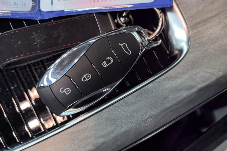 Used Hongqi HQ9 PHEV 2024 2.0T Four-Wheel Drive Business Edition