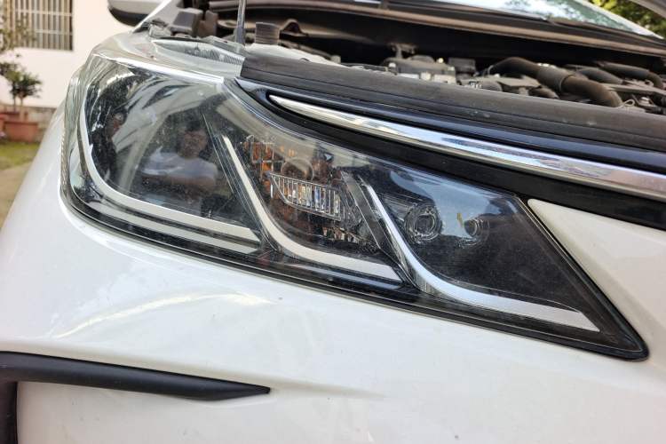 Used Toyota Corolla 2021 Dual-Motor 1.8L E-CVT Elite Edition
