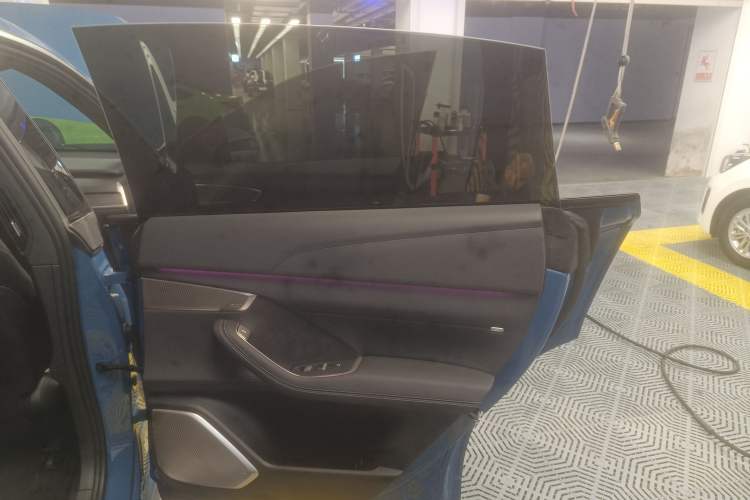 Used ONVO L60 2024 60 kWh All-Wheel Drive
