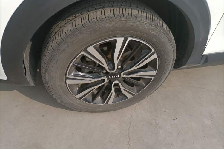 Used Kia kx1 Stonic 2021 1.4L CVT Fun Edition