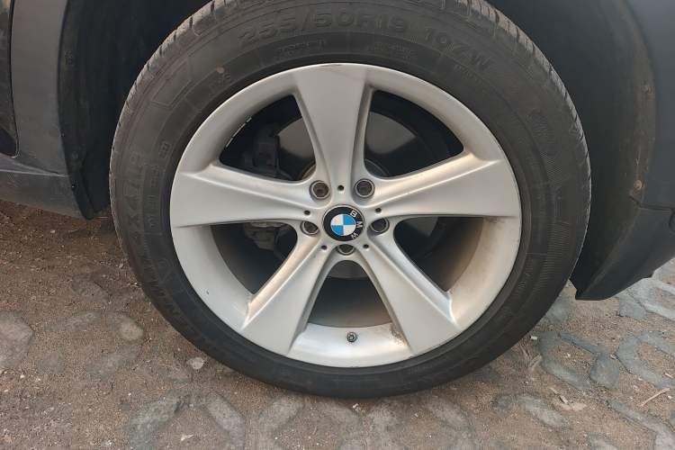 Used BMW X5 2011 xDrive35i Leading Model