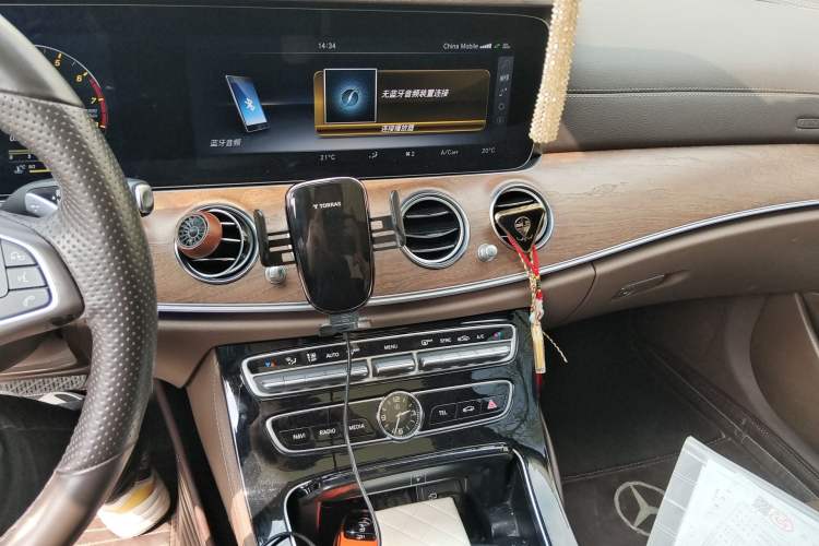 Used Mercedes-Benz E-Class 2016 E 300 L Luxury Model Audio And AC Panel