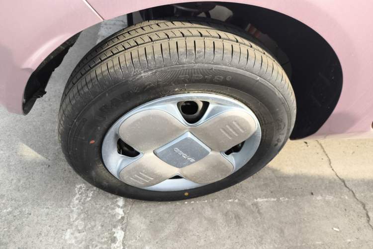 Used Geely Galaxy Panda 2024 Panda Mini 200km Endurance Bear Right Rear Wheel Hub