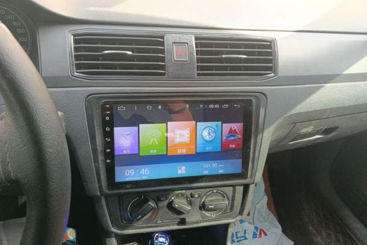 Used Volkswagen Santana 2019 1.5L Automatic Fashion Edition China VI Audio And AC Panel