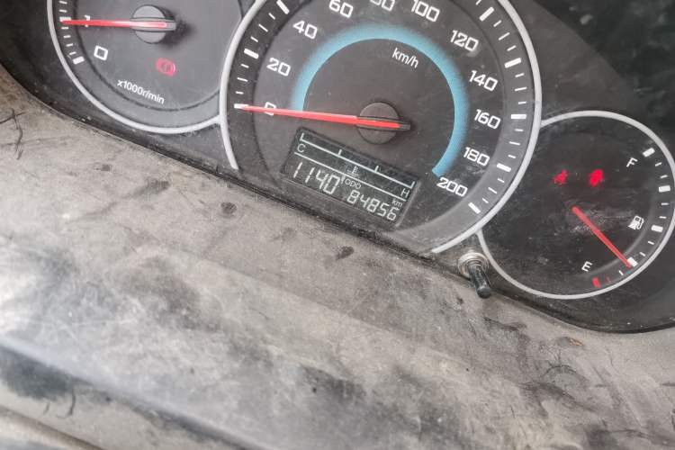 Used Wuling Rongguang V 2016 1.5L Standard Version
