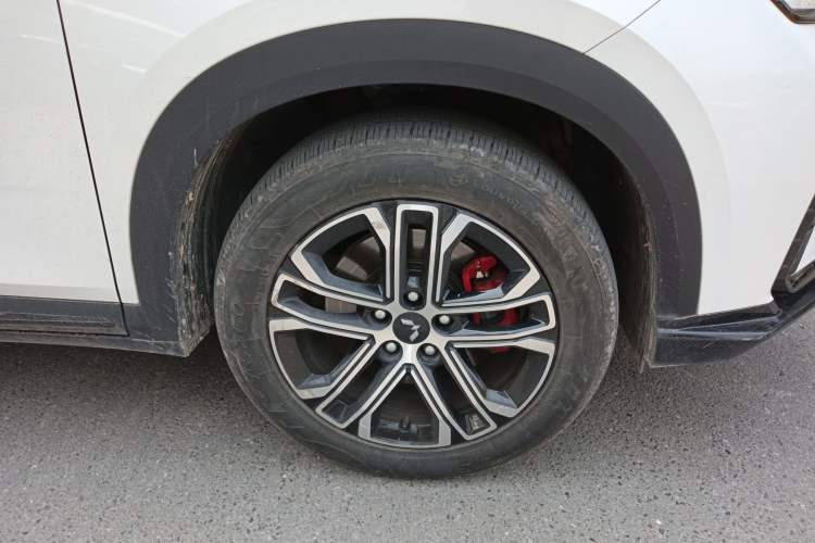 Used Wuling Alvez 2022 1.5T CVT Trendy & Cool Edition
