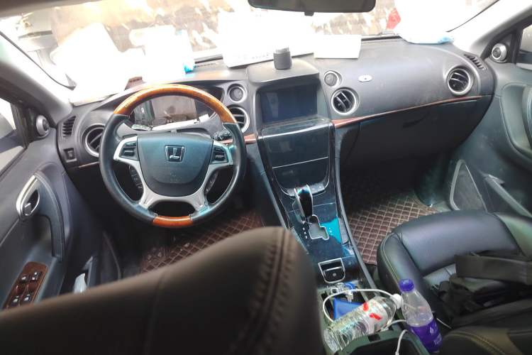 Used Luxgen Great 7 SUV 2015 2.2T Two-Wheel-Drive ZhiZun Version
