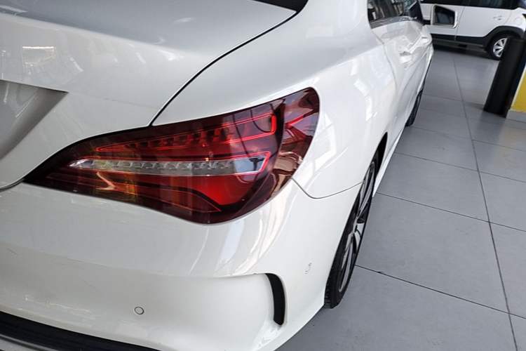 Used Mercedes-Benz CLA 2016 Facelifted CLA 200 Stylish Edition

