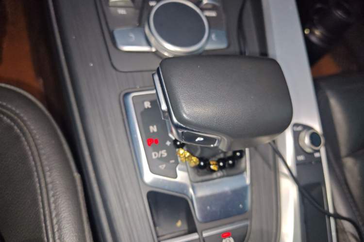 Used Audi A4L 2019 40 TFSI Fashion Edition China VI Emission Standard