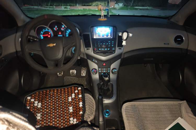 Used Chevrolet Cruze 2013 1.6L SL Grand Edition Manual Transmission
