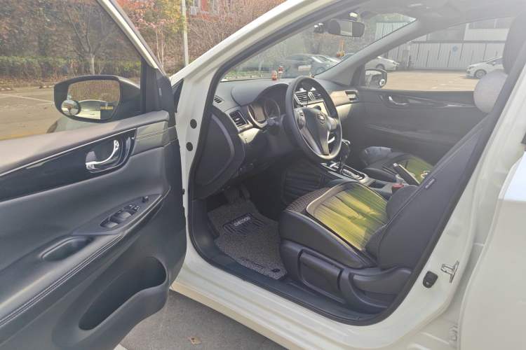 Used Nissan Tiida 2019 1.6L CVT Smart Drive Version China VI Standard