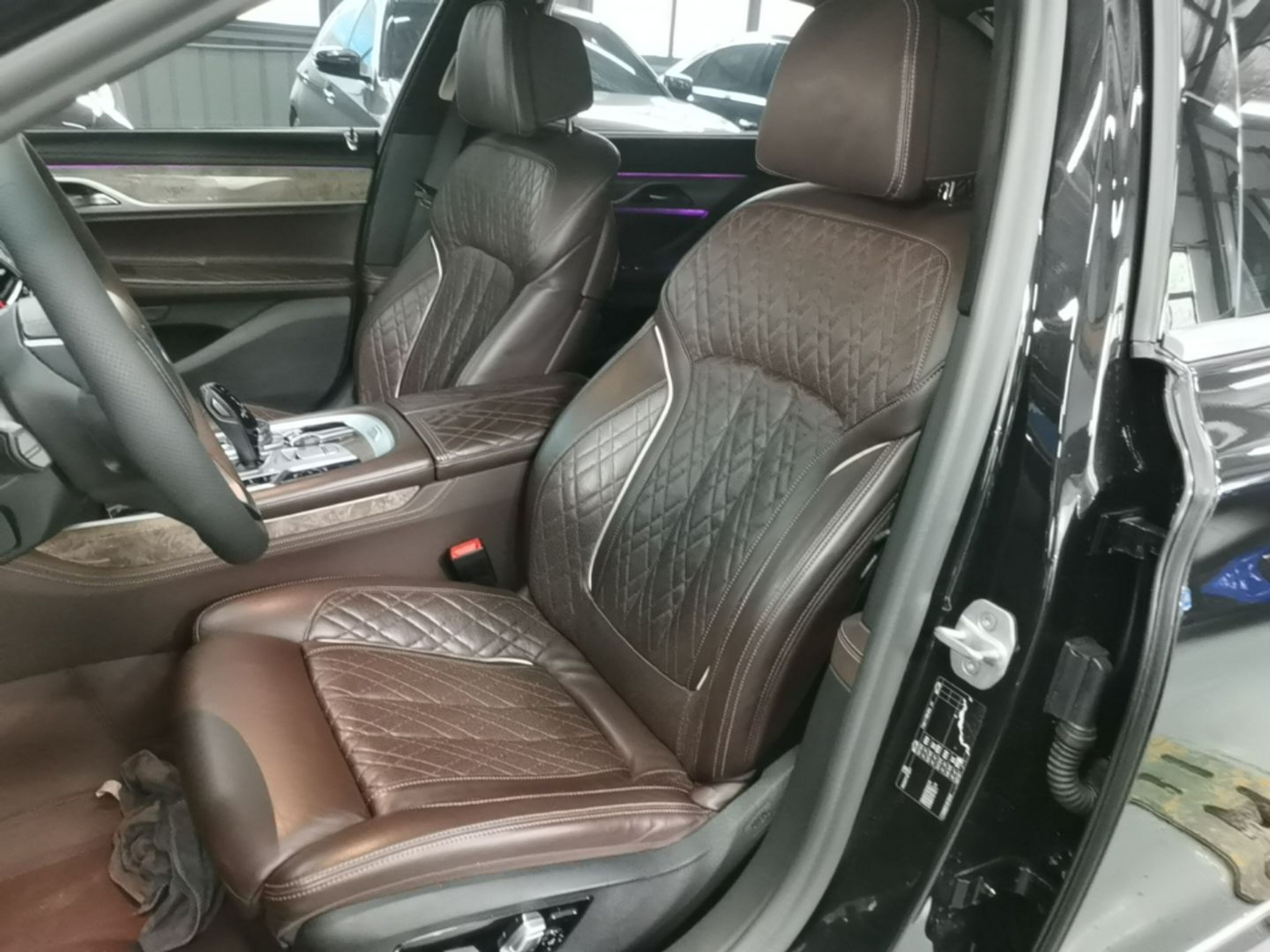 Avant de la voiture