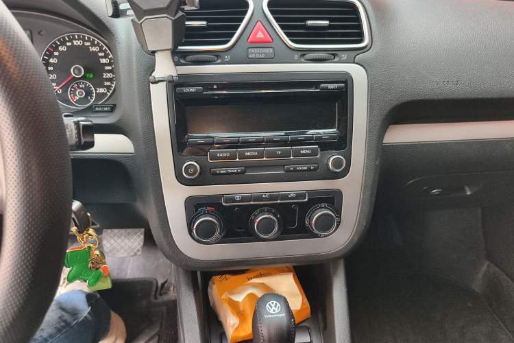 Used Volkswagen Scirocco 2014 1.4 TSI Competition Edition Audio And AC Panel