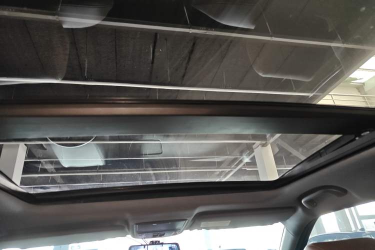 Used Honda UR-V 2020 370TURBO Two-Wheel Drive Luxury Edition
