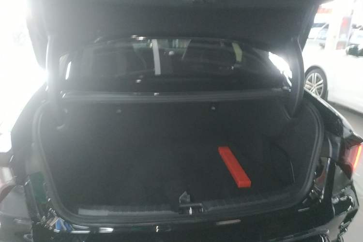 Used Lynk & Co 03 2023 1.5TD DCT JingPro Trunk