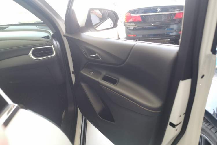 Used Chevrolet Equinox 2019 535T Automatic YuJie Edition China VI