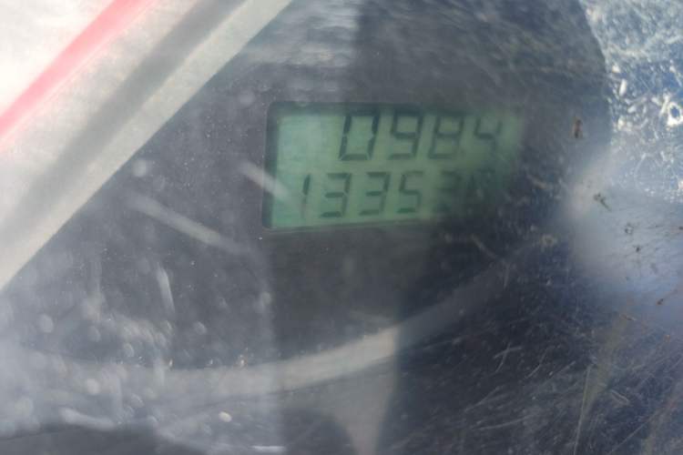 Used Foton Xiangling M  Odometer Close Up