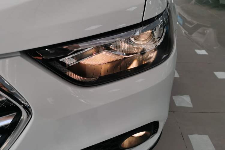 Used Haval H6 2021 Sport Edition 1.5T Automatic Elite Smart Connectivity Model with Hexagonal Grille
