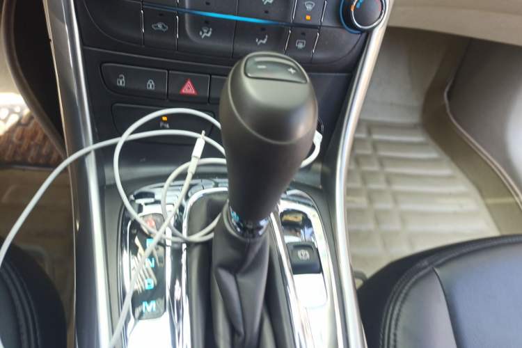 Used Chevrolet Malibu 2014 2.0L Automatic Comfort Edition Gear Lever