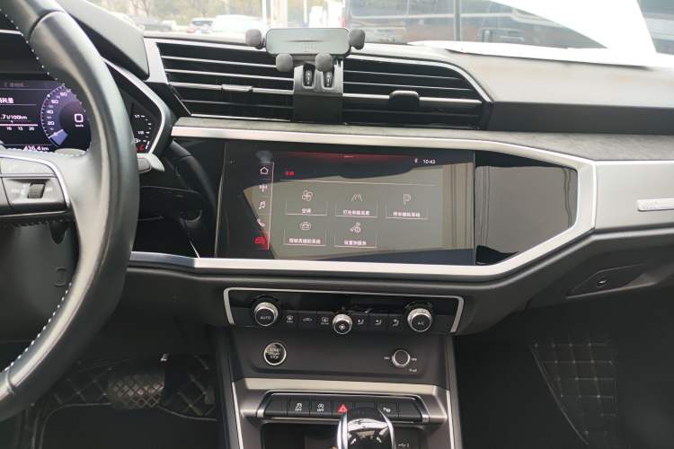 Used Audi Q3 2021 35 TFSI Fashion Dynamic Model