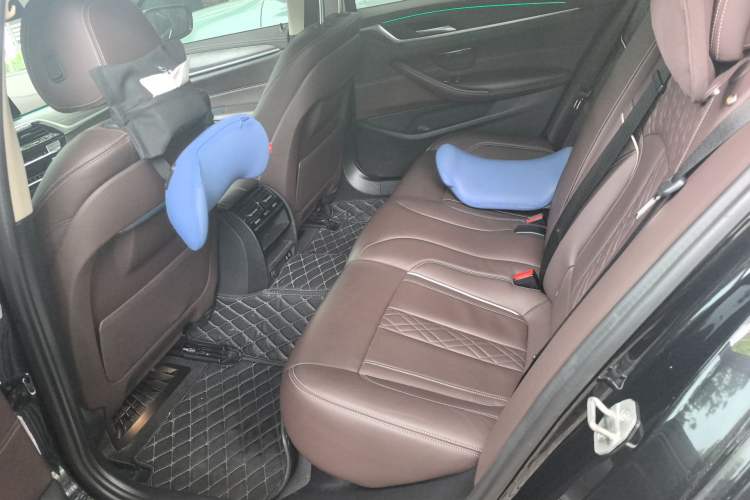 Used BMW 5 Series 2020 530Li Leading Edition Luxury Package Left Rear Seat