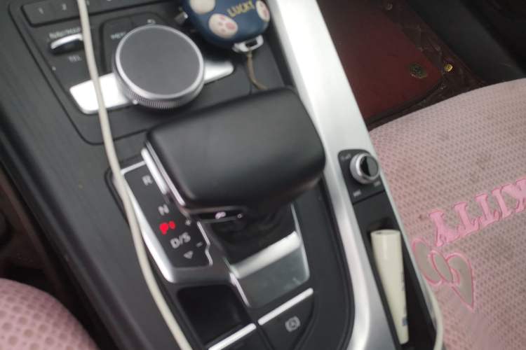 Used Audi A4L 2018 30th Anniversary Edition 40 TFSI Fashion Model