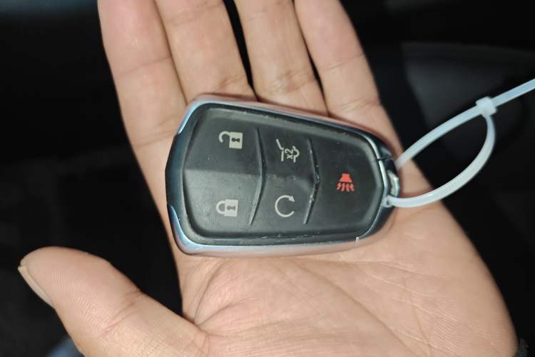 Used Cadillac XT5 2018 25T Luxury Model Interior 1