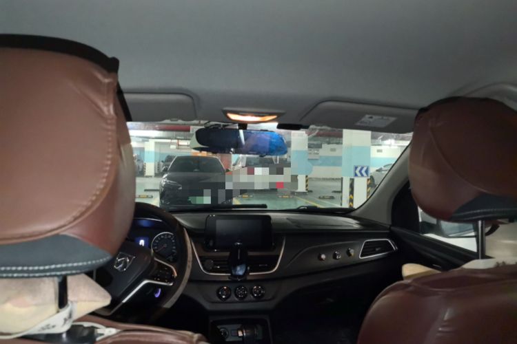 Used Baojun 730 2019 1.5T CVT Fashion Model 7 Seats China VI Emission Standard Headliner