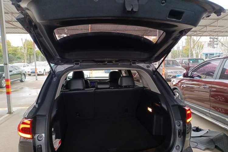 Used GAC Trumpchi GS5 2019 270T Automatic Luxury Edition Trunk