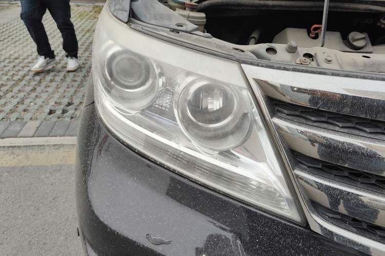 Used Honda Elysion 2012 2.4L VTi-S Prestige Edition Right Front Headlight