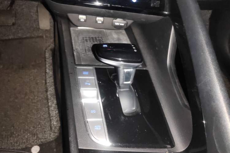 Used Hyundai Elantra 2022 1.5L CVT LUX Prestige Edition