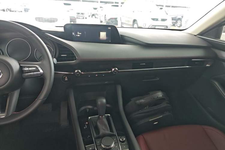 Used Mazda 3 Axela 2025 Model, 2.0L Automatic, Quality Excellence Edition