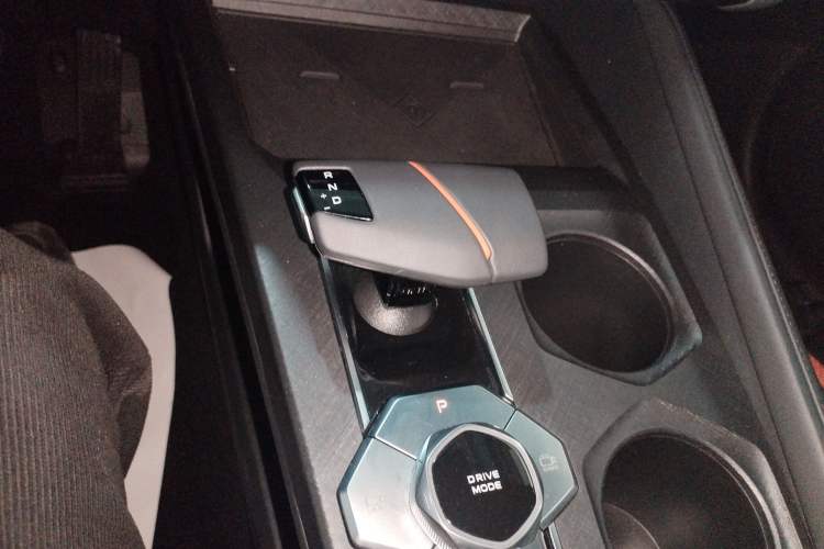 Used Changan UNI-V 2024 1.5T Prestige Edition