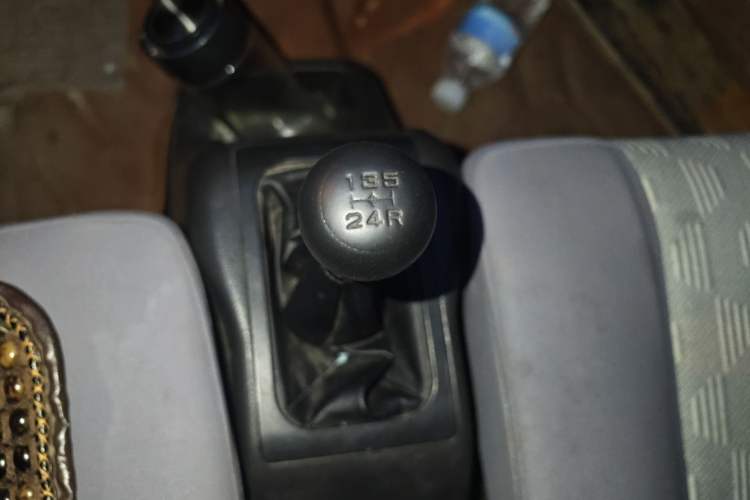 Used Wuling Rongguang 2011 1.2L Base Version Gear Lever