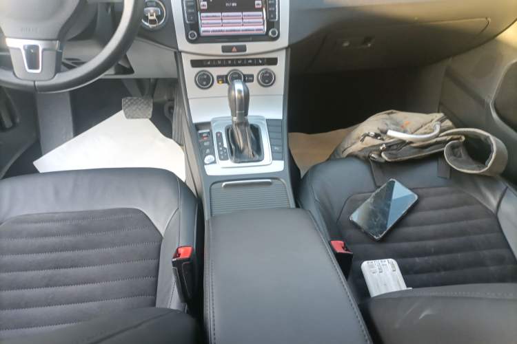 Used Volkswagen Magotan 2015 Facelift 1.8TSI Luxury Model Gear Lever