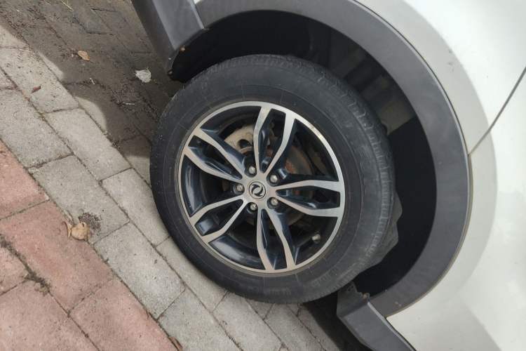 Used Dongfeng Fengon 580 2018 Revised Version 1.5T CVT Luxury Edition
