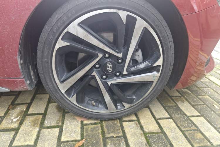 Used Hyundai Lafesta 2019 280TGDi Smart Speed Version China V Standard Right Front Wheel Hub