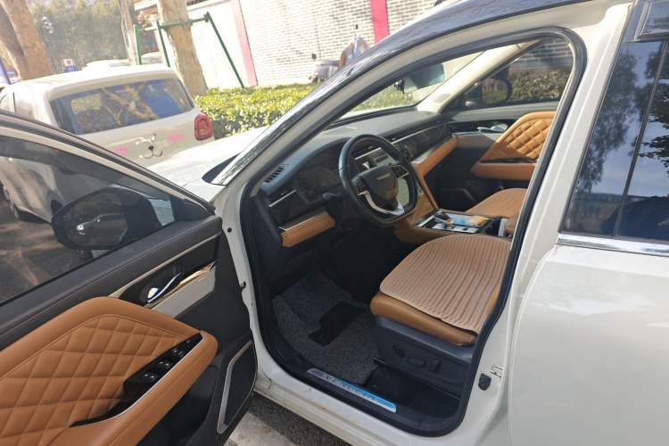 Used Venucia Star 2020 260T Automatic 48V Mild Hybrid Turbocharged Starry Edition