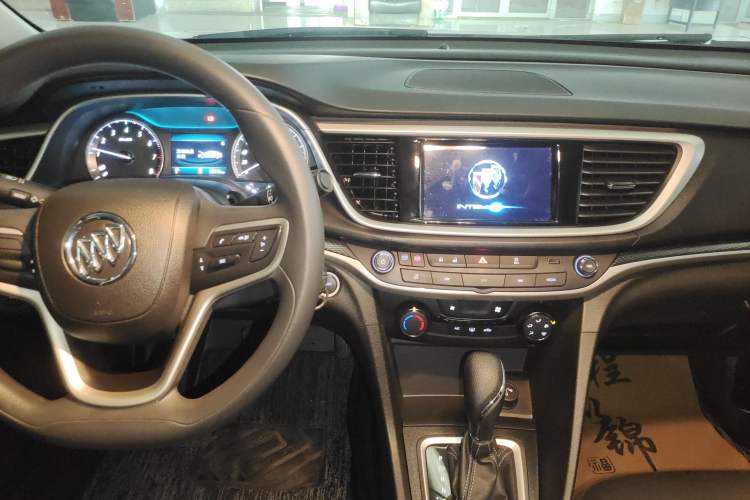 Used Buick GT 2021 Revised Version Flagship 1.5L Automatic Elite Edition Audio And AC Panel