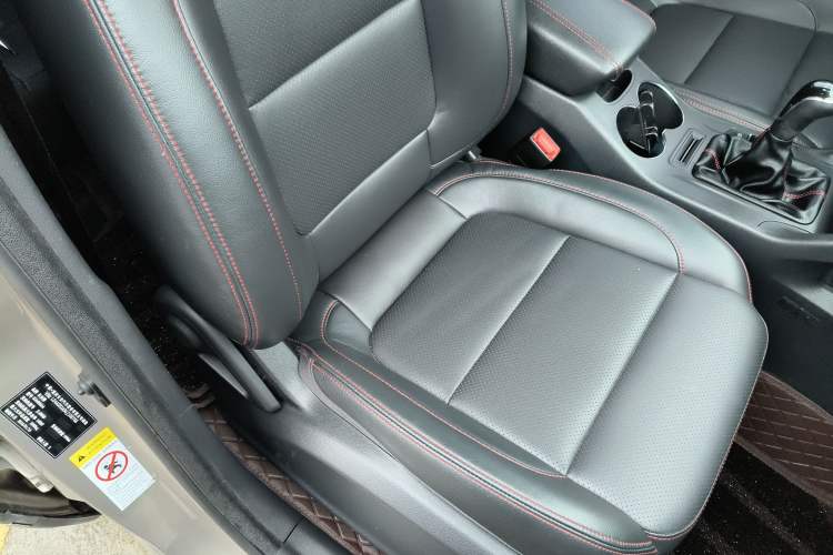 Used Changan CS75 2014 2.0L Manual Luxury Version China IV Standard