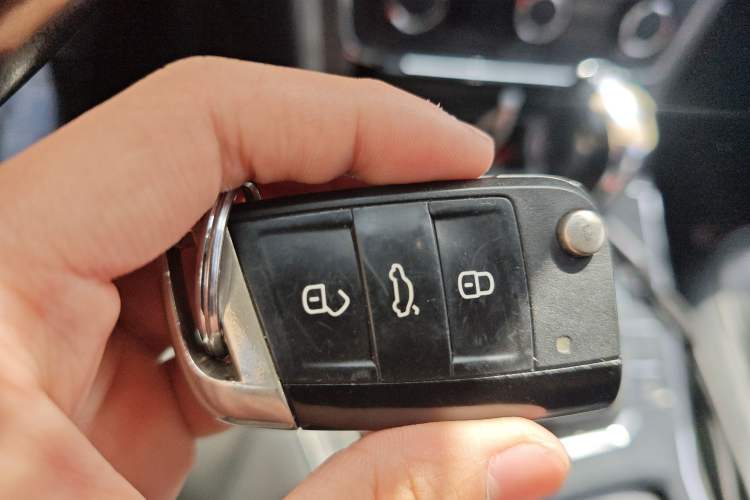 Used Volkswagen Passat 2019 280TSI Business Edition China V Standard Vehicle Key