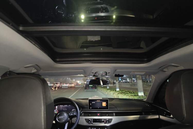 Used Audi A4L 2018 30th Anniversary Edition 40 TFSI Fashion Model