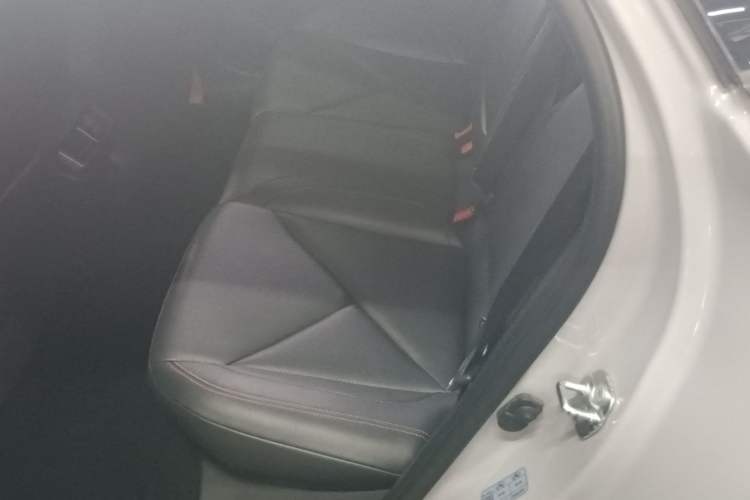 Used CHANGAN UNI-V 2022 1.5T Smart Navigation Version
