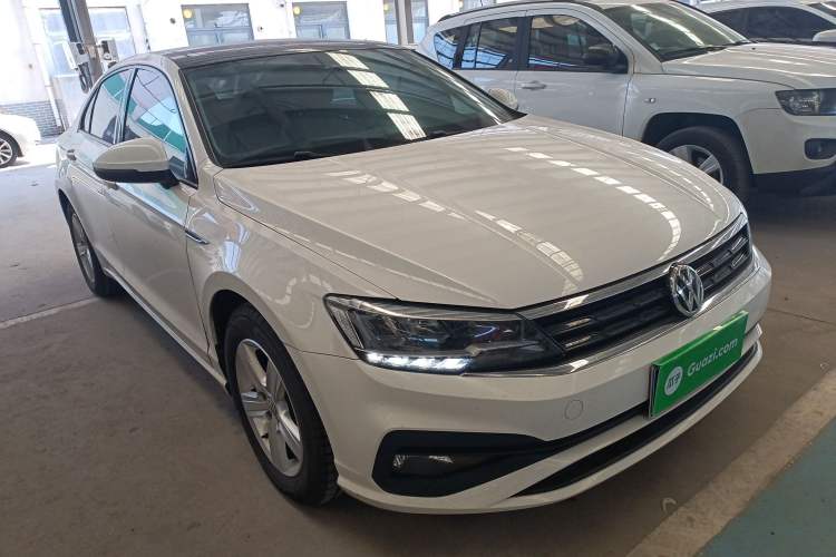 Used Volkswagen Lamando 2019 230TSI DSG Fashion Edition China V Standard