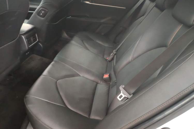 Used Toyota Camry 2021 2.0G Luxury Edition