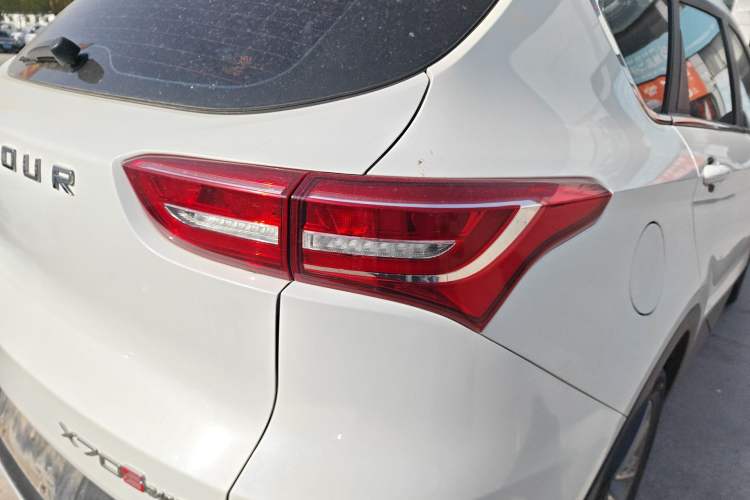 Used JETOUR X70S 2020 1.5T DCT Dynamic Version 5 Seats Right Rear Taillight